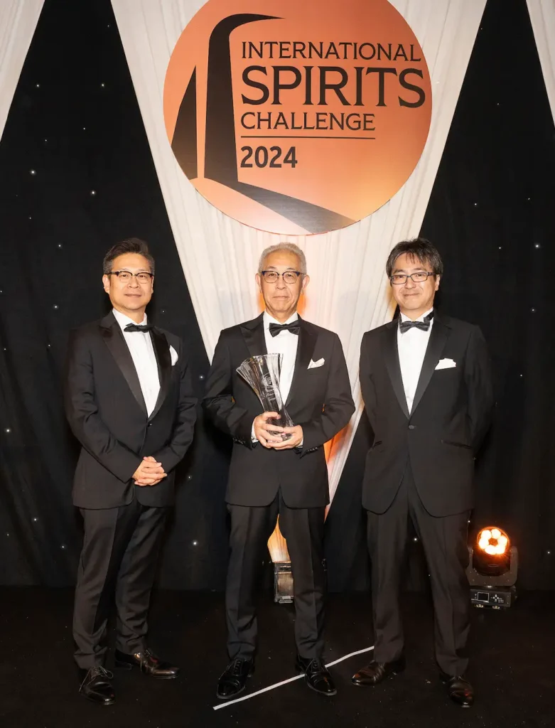 Yamazaki 12 ans d’âge remporte pour la première fois le Supreme Champion Spirit, la plus haute récompense toutes catégories confondues, lors de l’ISC, le plus grand concours de spiritueux au monde.